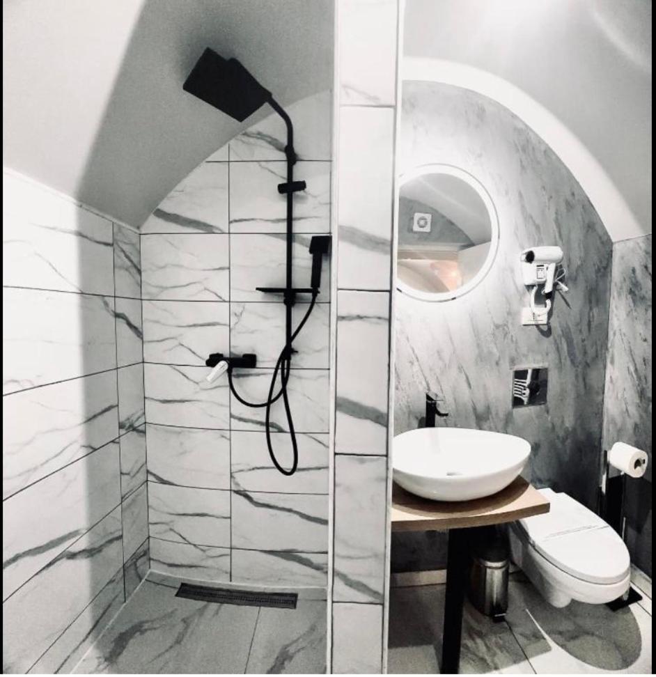 Stay Inn Central Brasov Apartments Extérieur photo